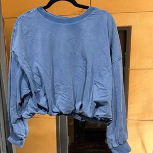 Joy Lab blue bubble hem cropped sweatshirt